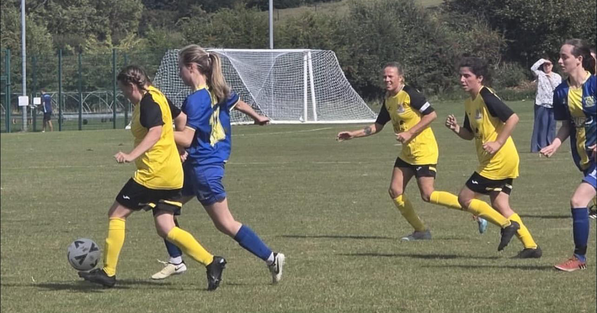 Girl footy web Girl footy web
