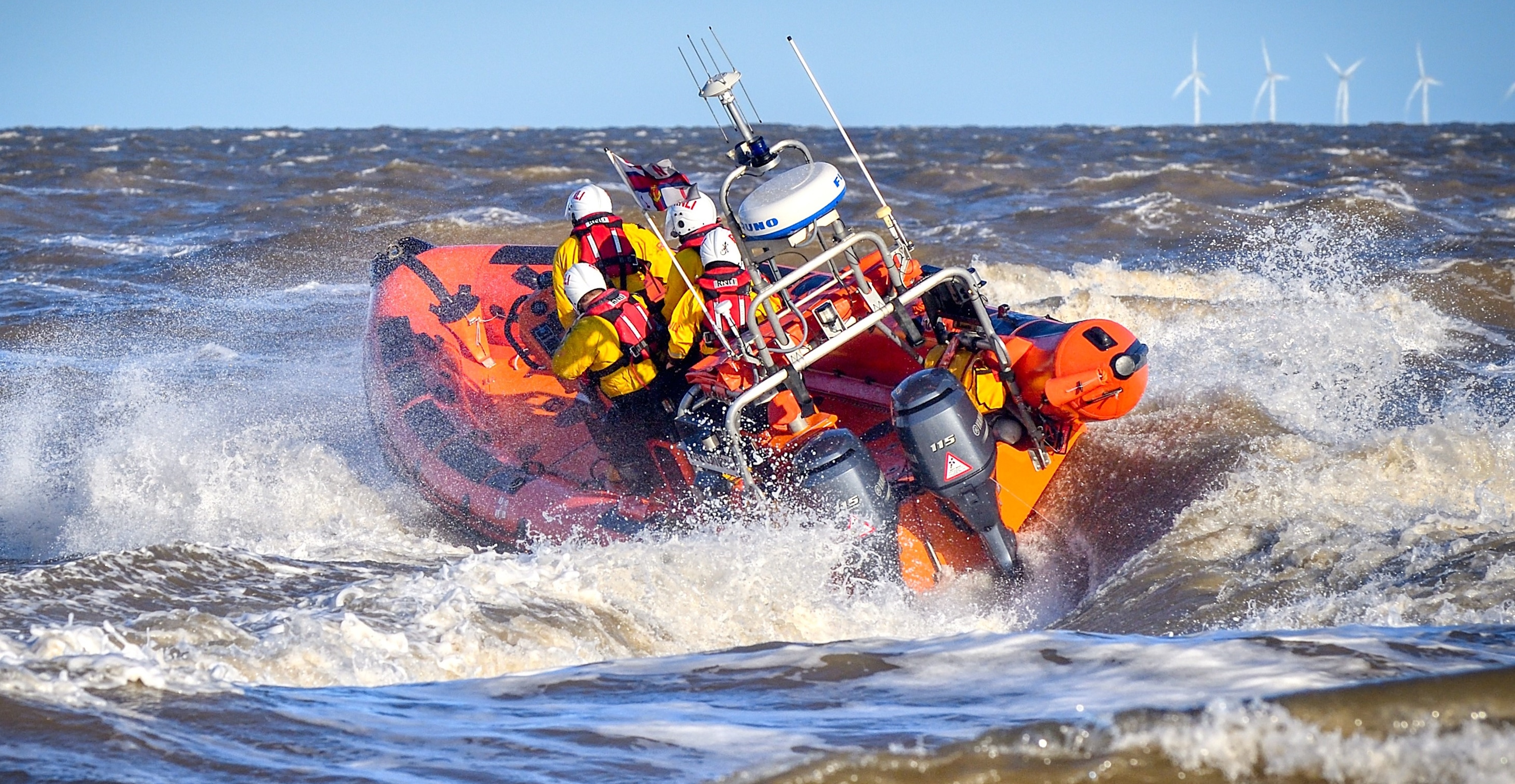 Shopper tells of lifeboat rescue as hunstanton rnli volunteers collect at tesco6