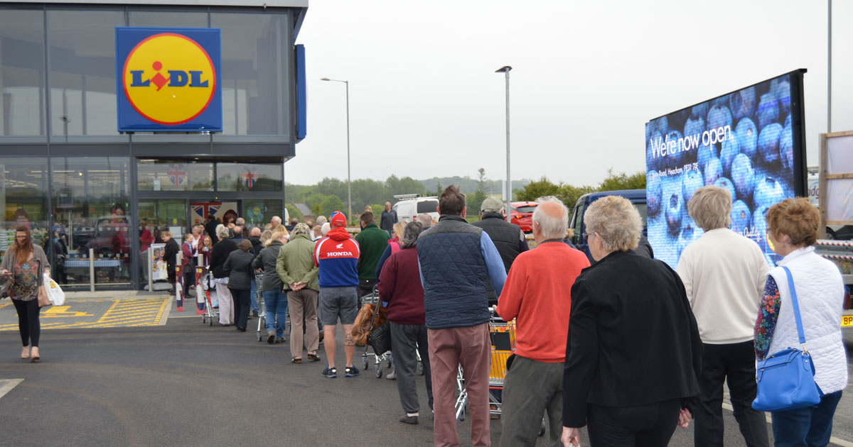 The queue forms The queue forms