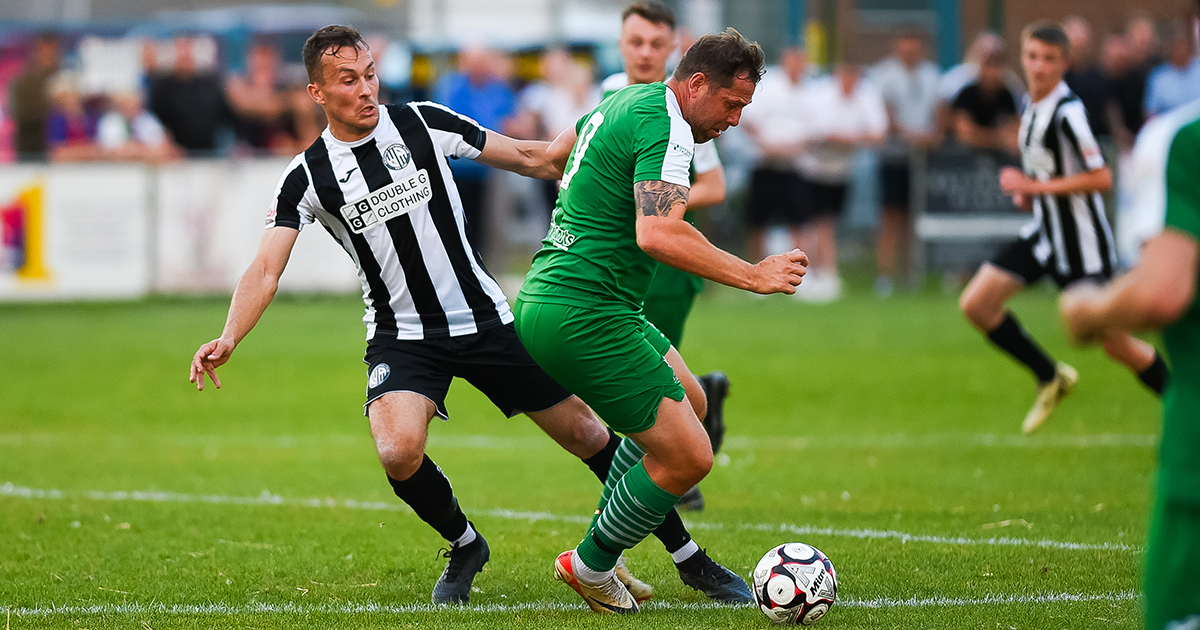 WEB 18 Grant Holt in action