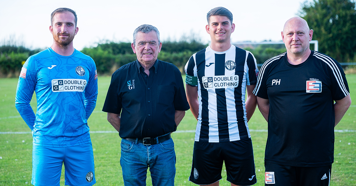 WEB 2  Aaron Watson, Gordon Chilvers (Double G Clothing), Ben Dear (Capt.) and Paul Hunt (Manager)