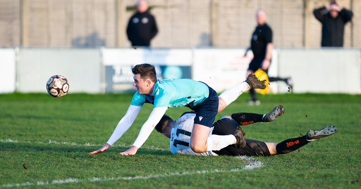 WEB 36 Red card tackle on Hilliard
