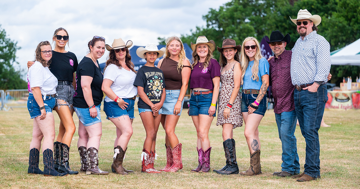 WEB 8 Buckin' Boots WEB 8 Buckin' Boots