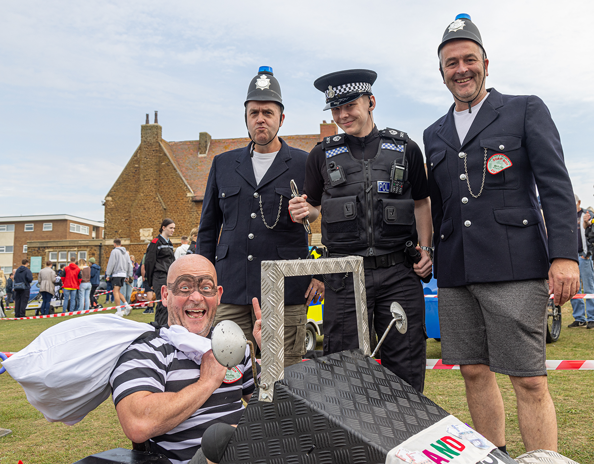 WEB cops & robbers WEB cops & robbers
