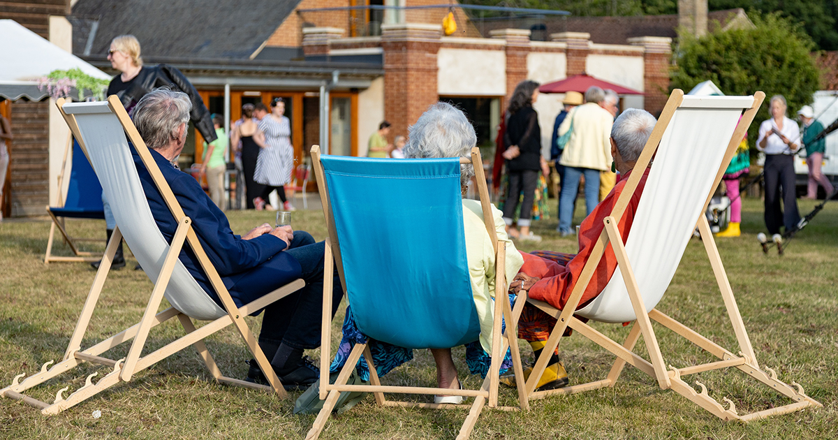 WEB Picnic Theatre Goers WEB Picnic Theatre Goers