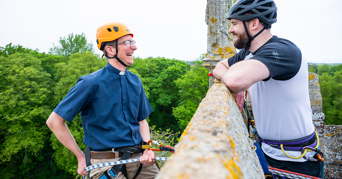 WEB Rev Mark & Rory Abseil 2024 Ian Burt