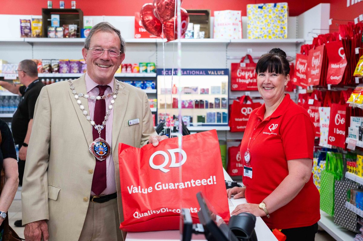 Mayor Michael Ruston opens new QD store in Hunstanton