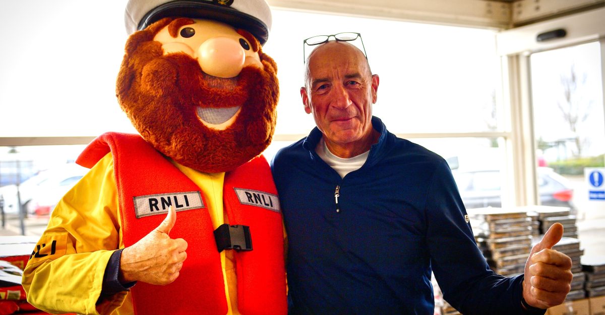 Shopper tells of rescue as RNLI collects at Tesco