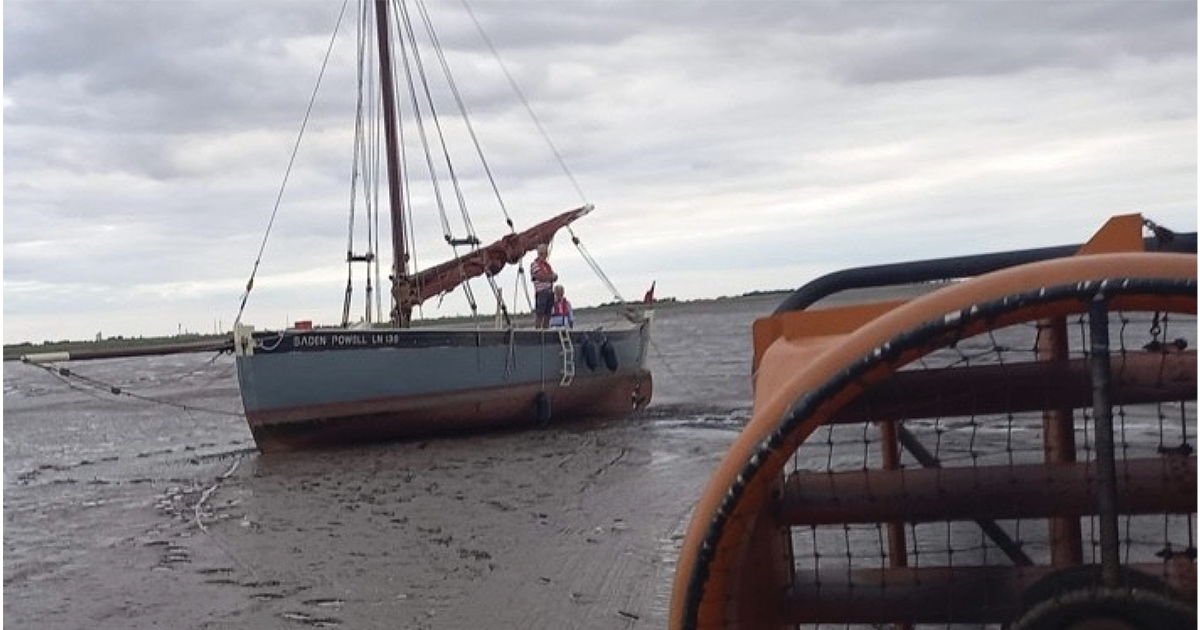 Eight passengers rescued by hovercraft after the Baden Powell runs aground