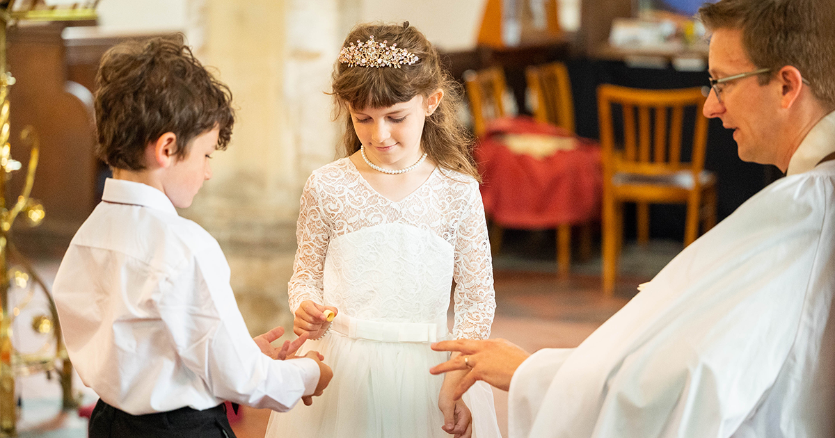 Mock Wedding sealed with Hula Hoops!
