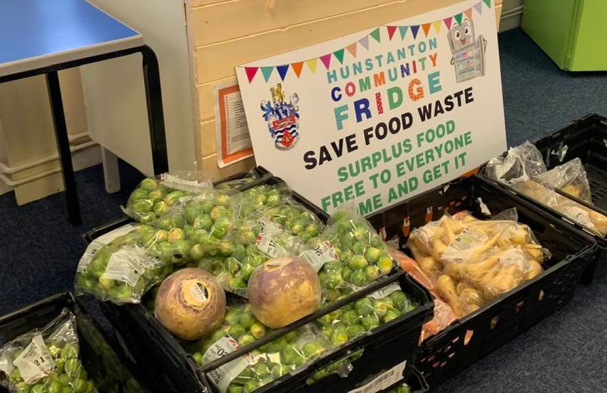 Mayor praises Community Fridge volunteers