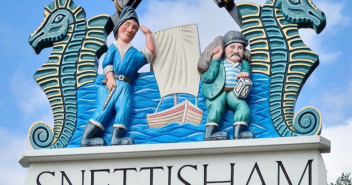 Snettisham village sign restored