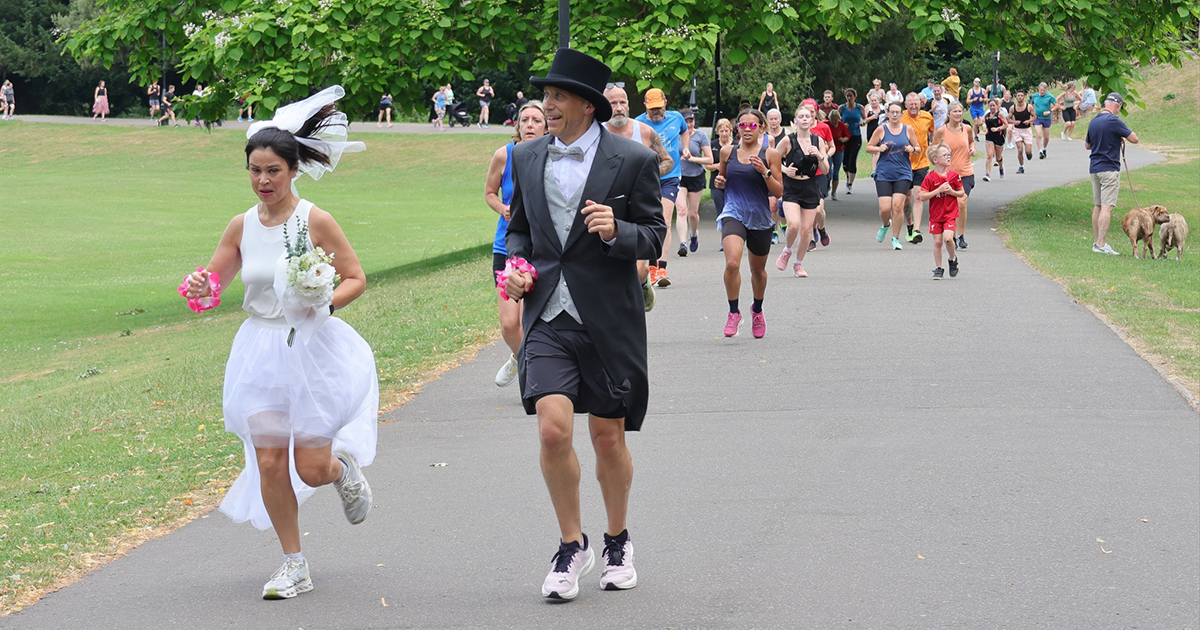 Running towards their happy ever after!