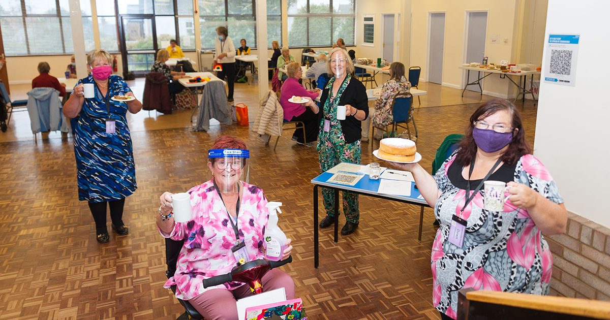 Friends raise £127 for Macmillan