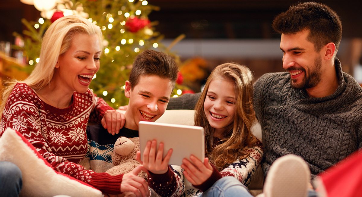 5 TIPS FOR AN AFFORDABLE FAMILY CHRISTMAS
