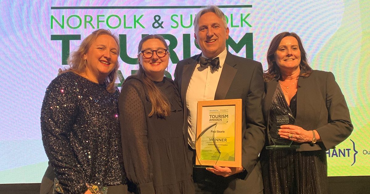 Paul Searle is crowned 'Holiday Hero' at Tourism Awards
