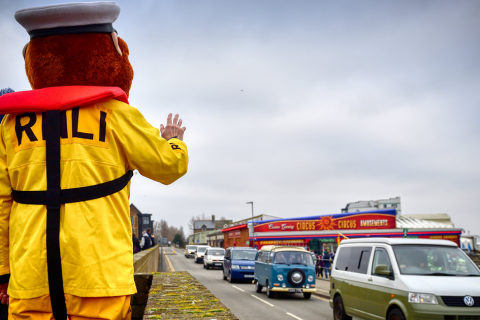 VW owners make 'Run to Hun' for RNLI