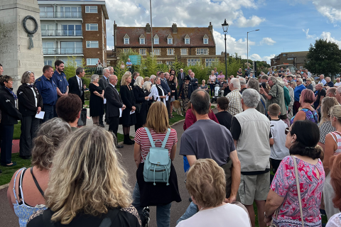 Crowds at Hunstanton's reading of the proclamation of accession