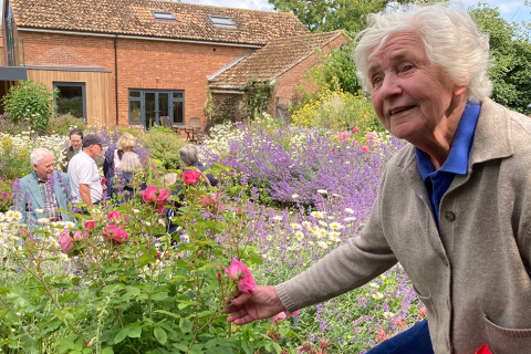 Visitors inspired by beautiful Ringstead gardens