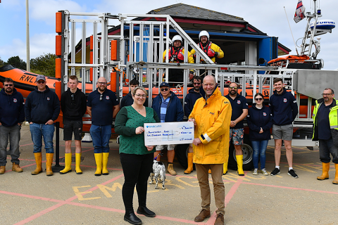 Coastal businesses back ‘outstanding work’ of RNLI lifeboat crews