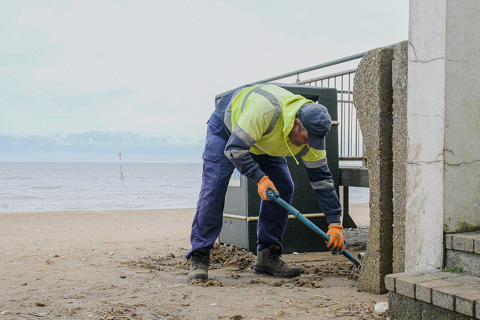 Pause for Applause for Clean-up Teams in Hunstanton