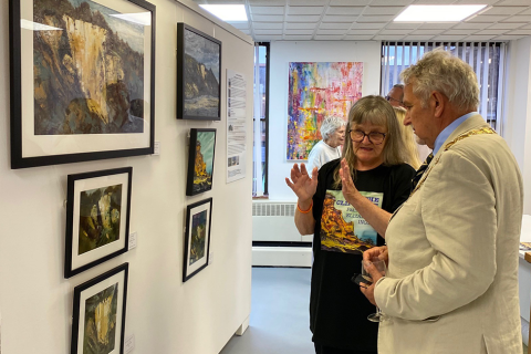 Glowing reviews for Elizabeth Inger's paintings