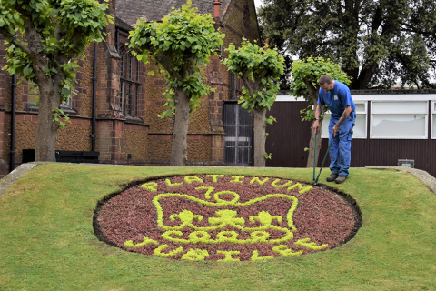 Platinum Jubilee celebrated with flowers in King’s Lynn