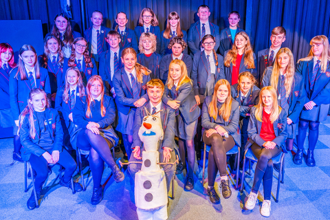 Young stars ‘Let It Go’