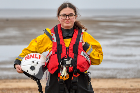 Lou combines studying with volunteering as a lifeboat and Hovercraft crew member
