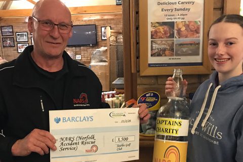 Searles golfers raise £3500 for NARS
