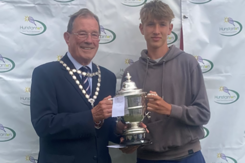16 year old tears up the record books to win the Hunstanton Tennis Tournament