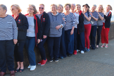Shanty Group Castaway Crew Donate £550 to Sailability